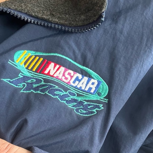 Dunbrooke NASCAR Oversized Navy Blue Windbreaker Jacket - Picture 6 of 7